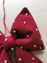 Indlæs billede til gallerivisning Sløjfe - julerødt velour med perler