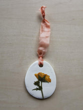 Indlæs billede til gallerivisning Påskeæg - presset blomst #17