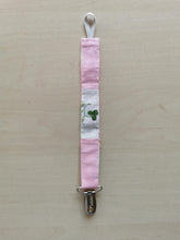 Indlæs billede til gallerivisning Suttesnor broderet lyserødt patchwork