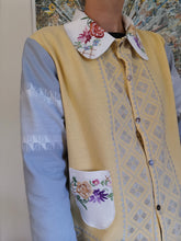 Indlæs billede til gallerivisning Patchwork skjorte - gul og grå - str. M/L