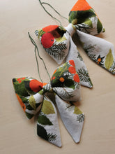 Indlæs billede til gallerivisning Sløjfe - broderet gran og appelsiner #2