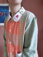 Indlæs billede til gallerivisning Patchwork skjorte - Orange/grøn med mariehøns
