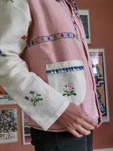 Indlæs billede til gallerivisning Patchwork skjorte - rosa/blå med blomster str. M/L