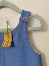 Indlæs billede til gallerivisning Buksedragt, lyseblå vævet str. 86
