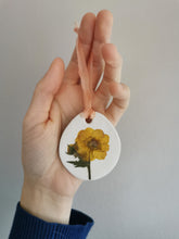Indlæs billede til gallerivisning Påskeæg - presset blomst #8
