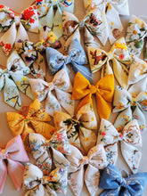 Indlæs billede til gallerivisning Sløjfe - gul fløjl
