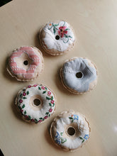 Indlæs billede til gallerivisning Donut #1 - Lyserød glasur
