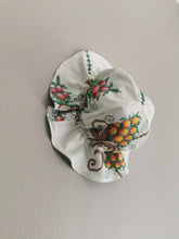 Indlæs billede til gallerivisning Sommerhat, håndbroderet str. 1-2 år
