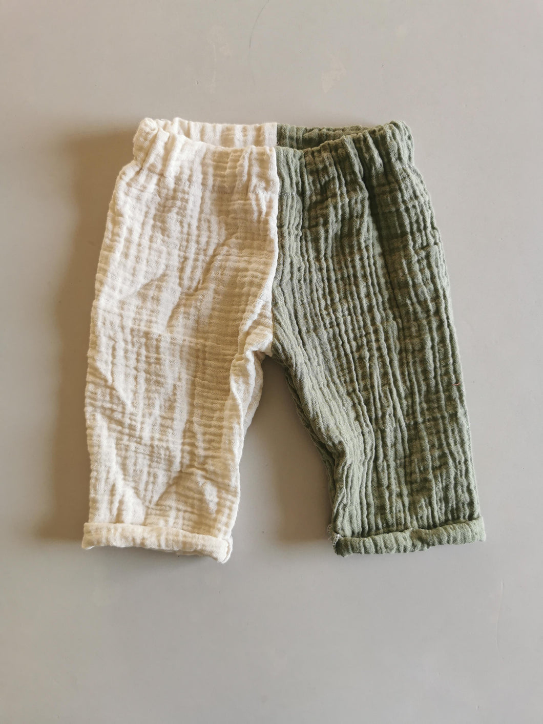 Harlekin Bukser - Musselin str. 68