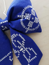 Indlæs billede til gallerivisning Sløjfe - blå med korsstingsbroderi #2

