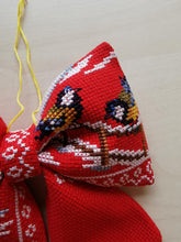 Indlæs billede til gallerivisning Sløjfe - rød - fugle og kirke
