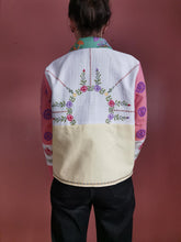 Indlæs billede til gallerivisning Patchwork skjorte - pastelbroderier med svampe - str. L/XL

