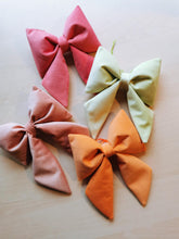 Indlæs billede til gallerivisning Sløjfe - mintgrøn velour
