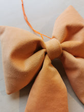 Indlæs billede til gallerivisning Sløjfe - orange velour
