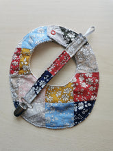 Indlæs billede til gallerivisning suttesnor - Liberty patchwork - Capel
