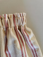 Indlæs billede til gallerivisning Nederdel, striber rød og beige, str. 116
