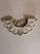 Indlæs billede til gallerivisning Pyntekrave, merinould, lys mocca
