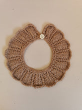 Indlæs billede til gallerivisning Pyntekrave, merinould, mocca
