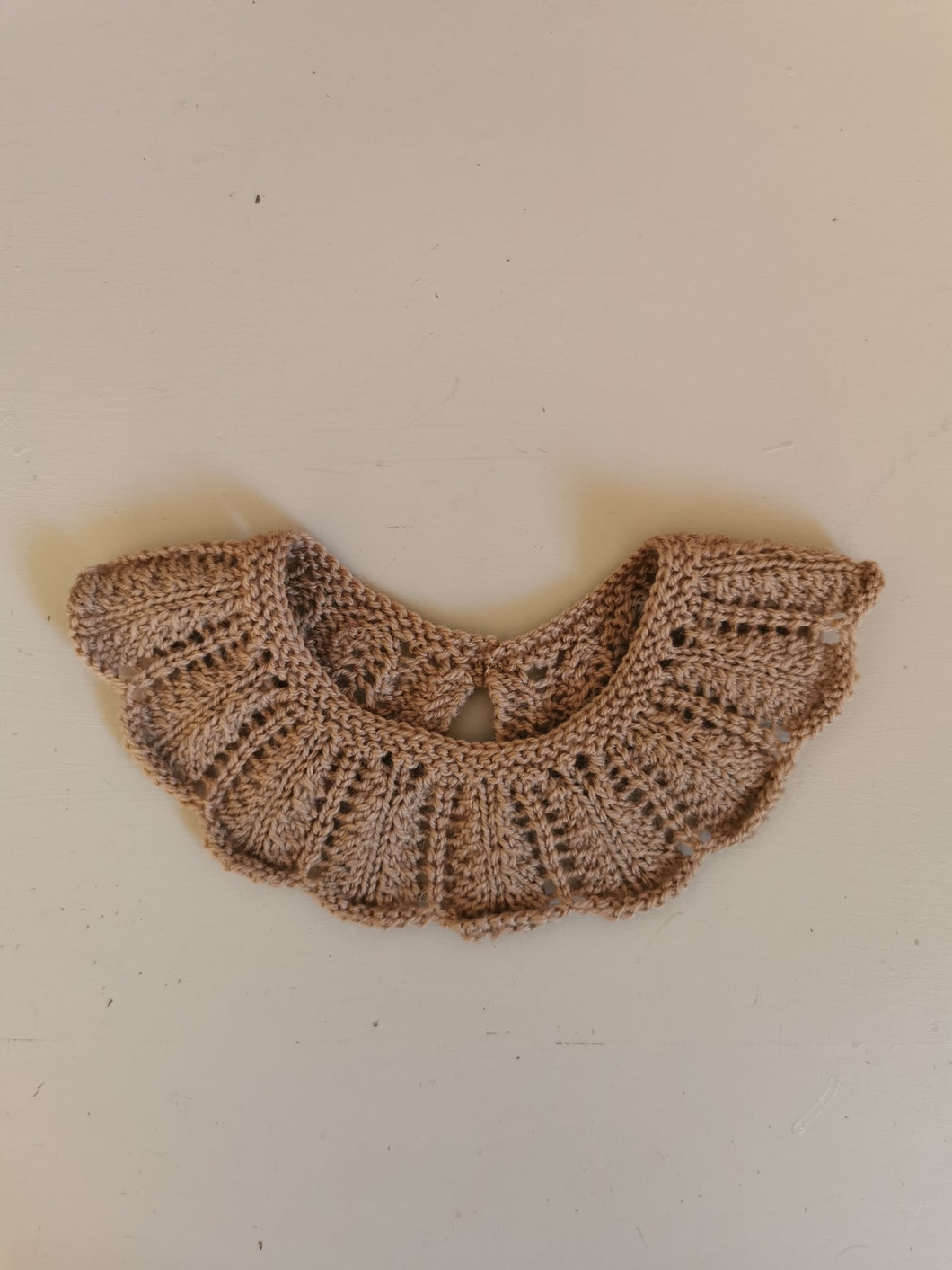 Pyntekrave, merinould, mocca