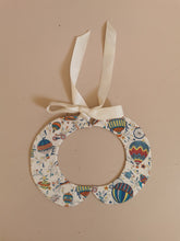 Indlæs billede til gallerivisning Peter Pan krave barn, genbrugsstof og liberty
